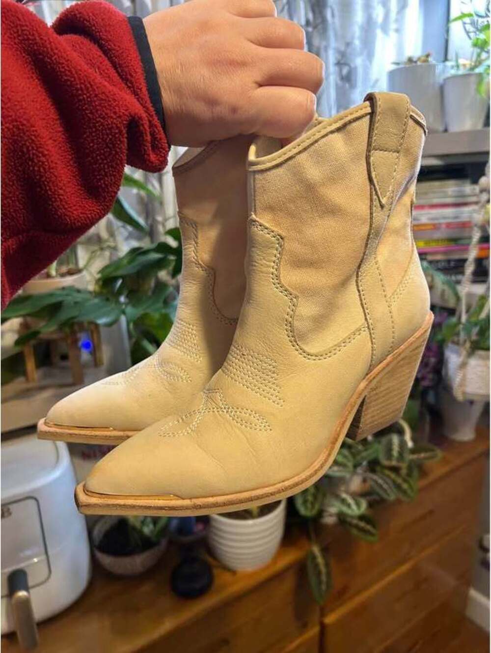 Dolce Vita cowgirl boots size 6.5
